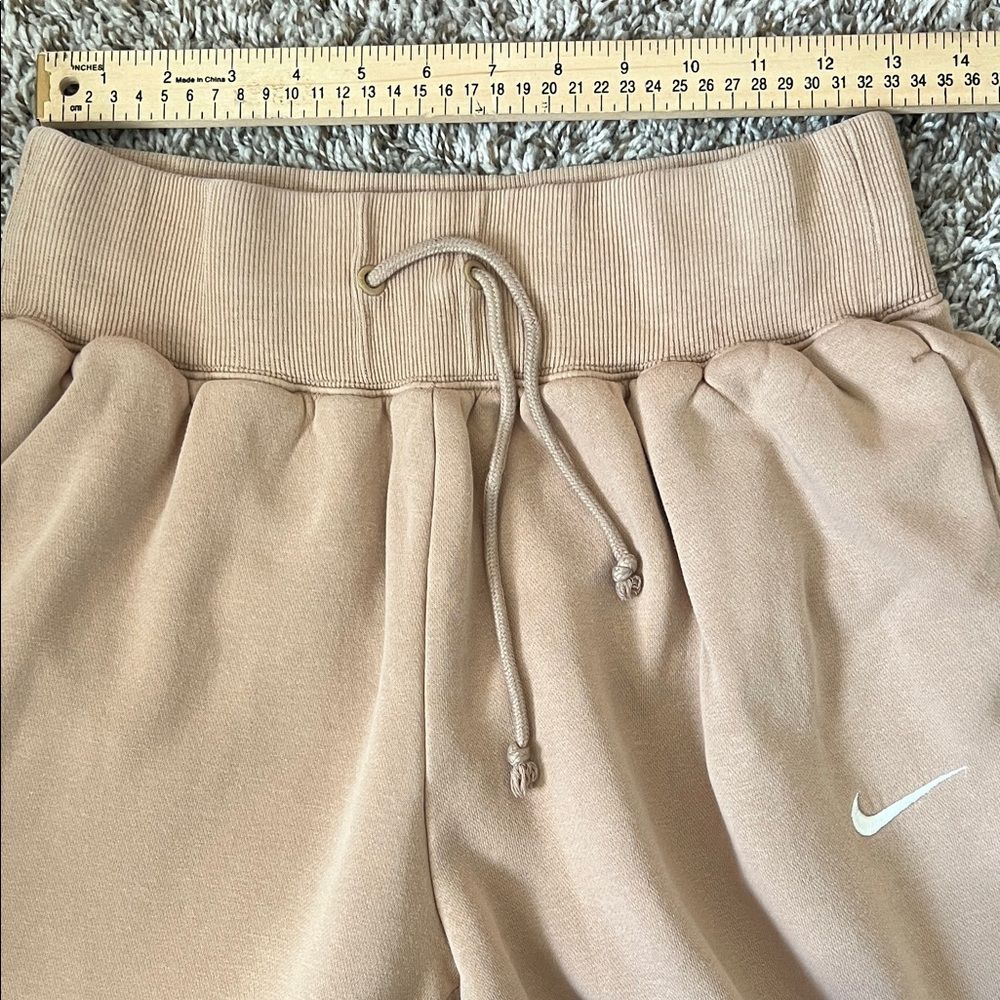 Like New! Nike Phoenix Fleece High Waisted Oversized Joggers Beige in Size M - Picture 14 of 16